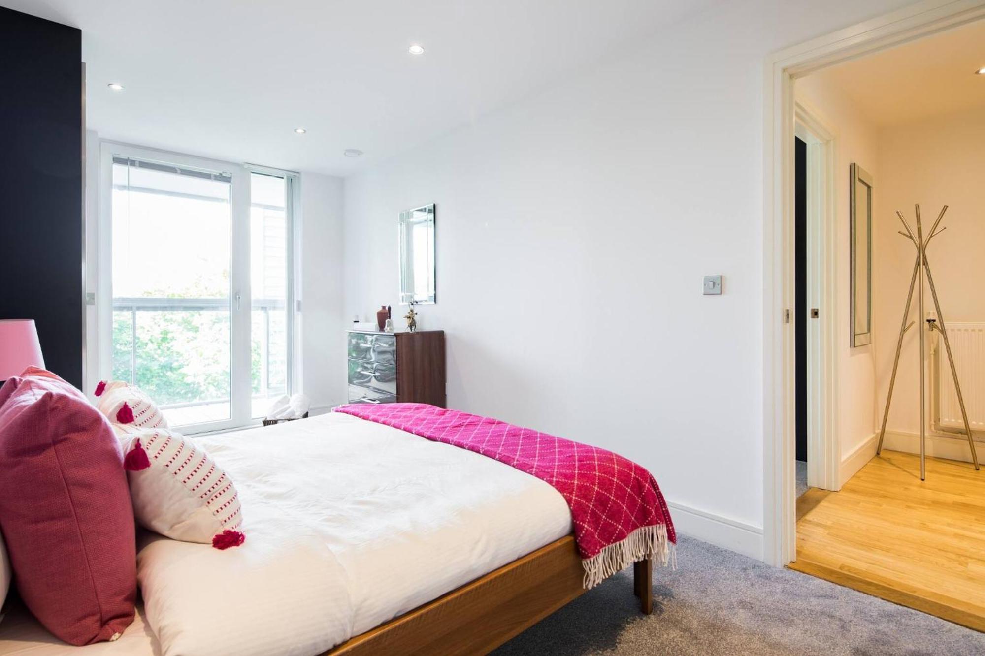 Wild Roses Serviced Apartments - Greenwich London Exterior photo